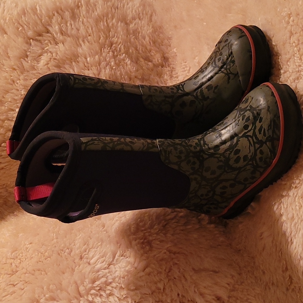 Bogs Winter Boots, size 12